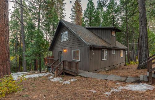 Arnold House | Hibernation Station