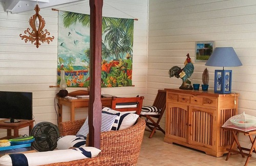 Bas Vent Villa | Hibiscus (8p) 3 A/C bedrooms, pool, garden, beach 200 m