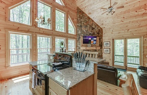Cleveland Cabin | Hickory Woods- Private Couples Paradise, Huge Hot Tub, Pool Table and Frieplace