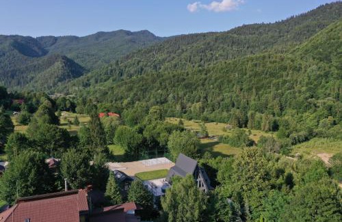 Tarcau Ski Chalet | Hidden Chalet