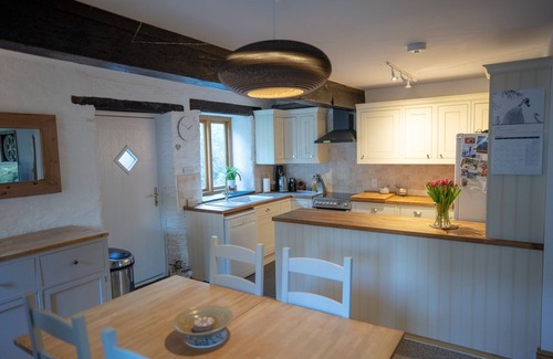 Kingsbridge House | Hidden gem -19th Century Mill with separate annexe and gardens.