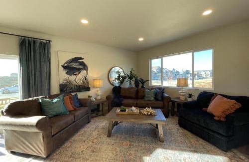 Fort Collins House | Hidden Gem - Brand New Curated Home with Pool Access