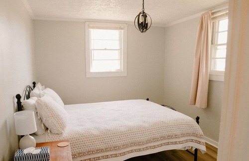 Sparta House | Hidden Gem Cottage in the middle of quaint, small town TN!