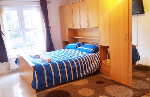 Worsley Apartment | Hidden Gem