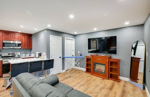 Los Angeles Apartment | Hidden Gem in Hawthorne ~ 3 Mi to SoFi Stadium