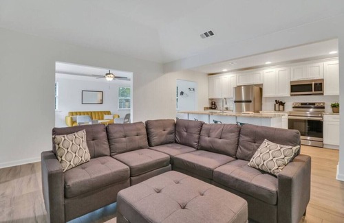 Pooler House | Hidden Gem in Pooler