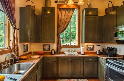Franklin Cabin | Hidden Gem in the Smokies - Awenasa