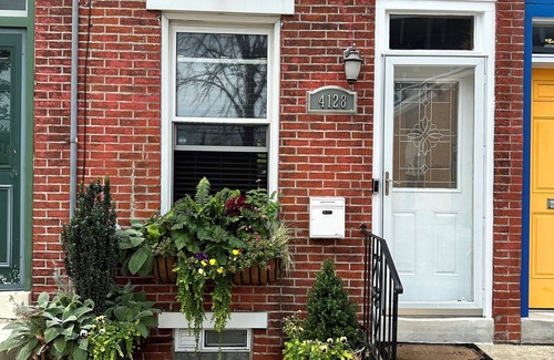 Spruce Hill House | Hidden Gem Townhome with 2 BRs -University City -near UPenn&Drexel
