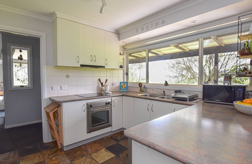 Myrtleford House | Hidden Haven - Entire home, nestled among trees and wildlife
