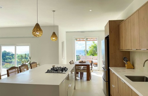 Morne Rouge House | Hidden Hills 3BD, Gorgeous Beach Views of Grand Anse