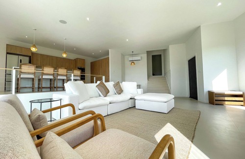 Morne Rouge House | Hidden Hills 3BD, Gorgeous Beach Views of Grand Anse