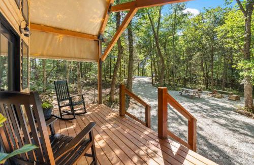 Branson House | Hidden Hollow - Desirable Ozark Glamping