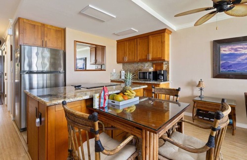 Waialee Apartment | Hidden Jewel Beach front 30 Day rental