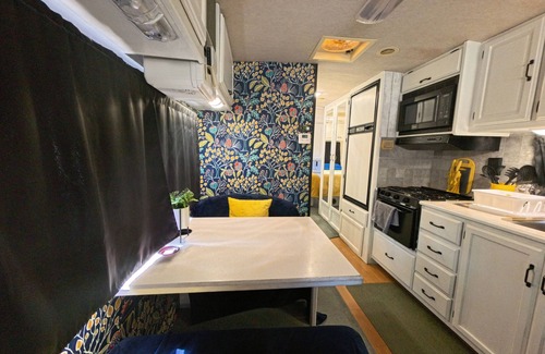 West Haven-Sylvan House | Hidden Sylvan Motorhome