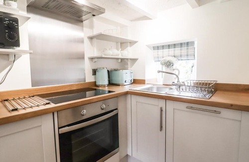 Barnoldswick House | Hideaway Cottage