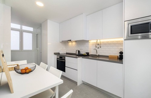 Alto do Pina Apartment | Hideaway Family Apartment | Prime Location | Wi-Fi