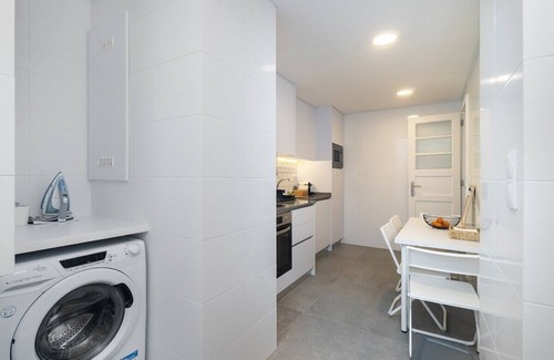 Alto do Pina Apartment | Hideaway Family Apartment | Prime Location | Wi-Fi