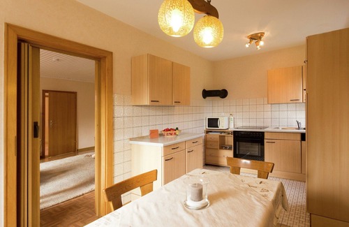 Hesborn Apartment | Hideaway in Sauerland Hillside
