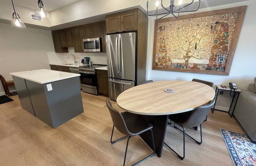 Copperstone Resort Apartment | Hideaway/Mountain Views/Balcony/Pool/Air Conditioning/Lockable Bike Storage