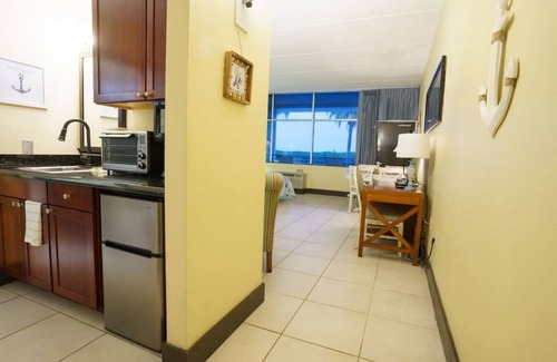 Ruskin Condo | Hideaway Studio U619 Balcony with Pool & Canal View!