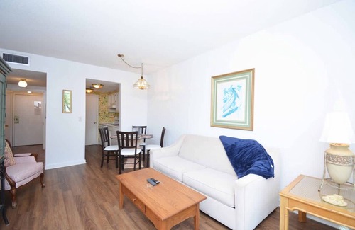 West Beach Village House | Hideout at Shipwatch - On The Beach