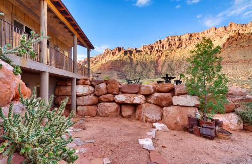 Moab South Valley Bed & Breakfast | Hideout at the Rim