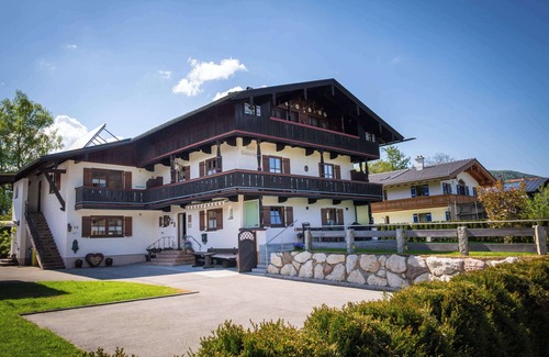 Unterschonau Apartment | High board, for 2 people, 46 sqm, with living room and extra bedroom and balcony