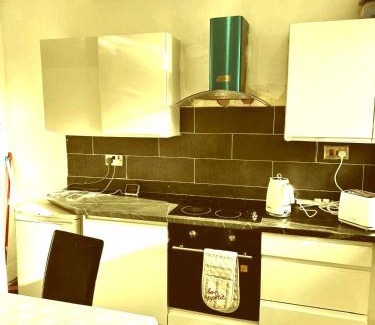 Bury House | High Class Accommodations 20