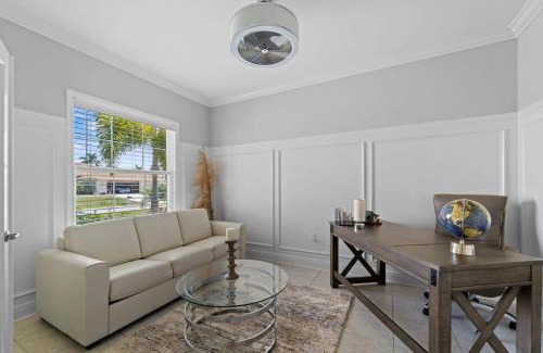 South Gulf Cove House | High-End Gulf Getaway with Pool & Hot Tub