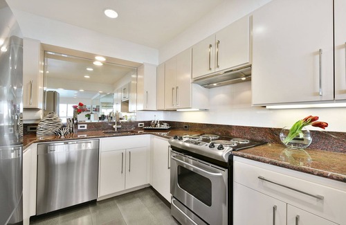 Old Town Condo | High End . High Reward! nSan Francisco Bay, Waterfront Luxury Corner Penthouse