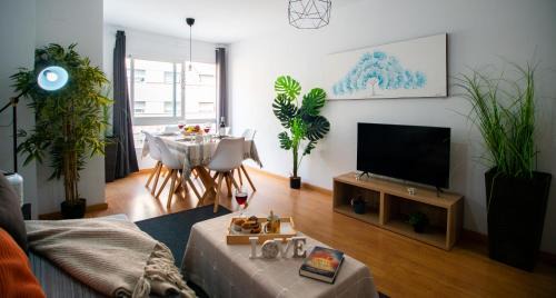 Malaga-Este Apartment | High-End Luxury Flat with FREE Parking - Malaga Beach