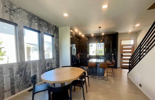 Bozeman Condo | High-end Modern Cottage! Close to the all the best things Bozeman has to offer!