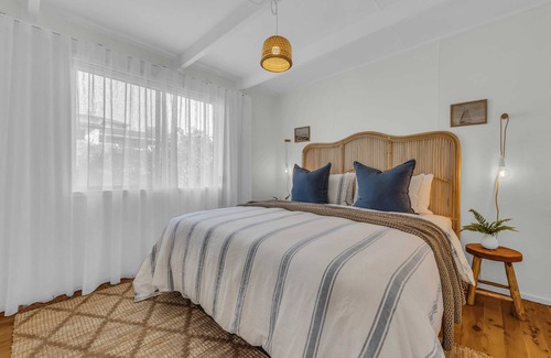 Eden Cabin | High Noon - Pet Friendly Eden