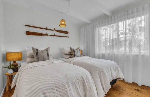 Eden Cabin | High Noon - Pet Friendly Eden
