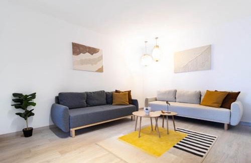 Bucharest Apartment | High Perspective