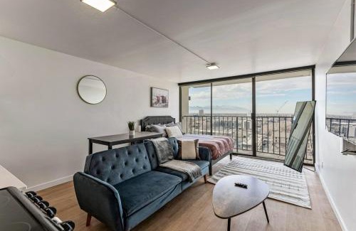 Downtown Salt Lake City Apartment | High Rise 12th Floor City Views Free Pkg Gym