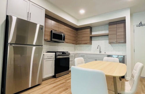 Downtown Sacramento Apartment | High-Rise and Luxury Suite: Cozy + Central