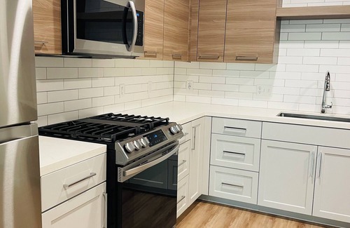 Downtown Sacramento Apartment | High-Rise and Luxury Suite: Cozy + Central