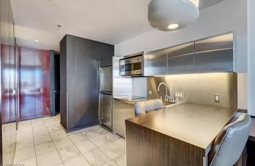 Las Vegas Apartment | High Rise Luxury Condo in Las Vegas