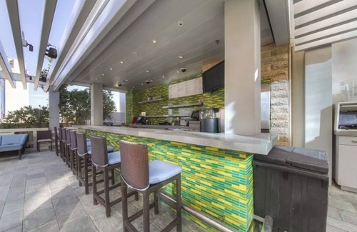 Las Vegas Apartment | High Rise Luxury Condo in Las Vegas