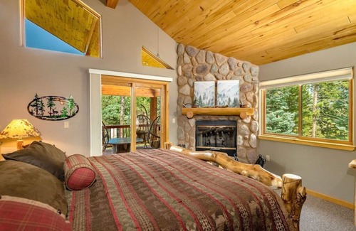 Angel Fire House | High speed internet, Views,Hot Tub, Firept, Gamerm, AF trails right behind house