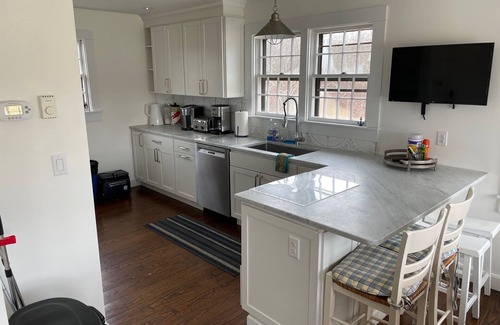 Tom Nevers House | HIGH TIDE - Comfy Home W/Pool, High Tide