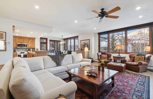 Highlands Townhomes Condo | Highalnds Lodge 303 - 3 Bedroom Residence