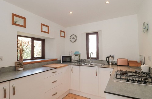 Horner Cottage | HIGHER PUTHAM BARN, pet friendly, with a garden in Wheddon Cross