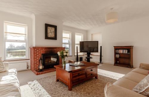 Gissing House | Highgrove