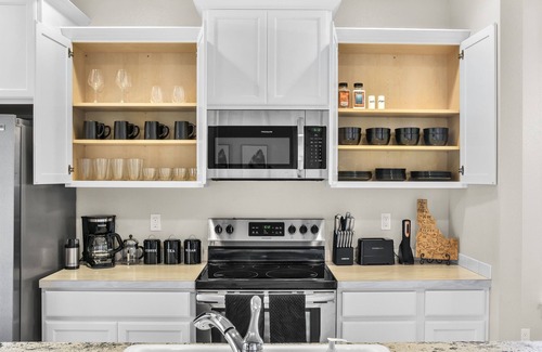 Meridian House | Highland Haven Near Settler's Park!