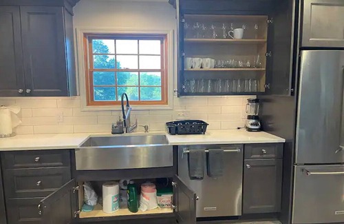 Highland House | Highland Home on 10 Acres, Family & Pet-Friendly