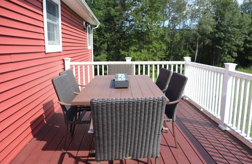 Highland House | Highland Home on 10 Acres, Family & Pet-Friendly