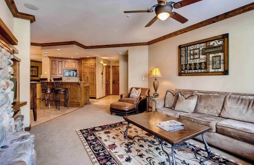 Highlands Townhomes Condo | Highlands Lodge 208 - 3 Bedroom Residence