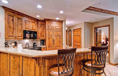 Highlands Townhomes Condo | Highlands Lodge 208 - 3 Bedroom Residence